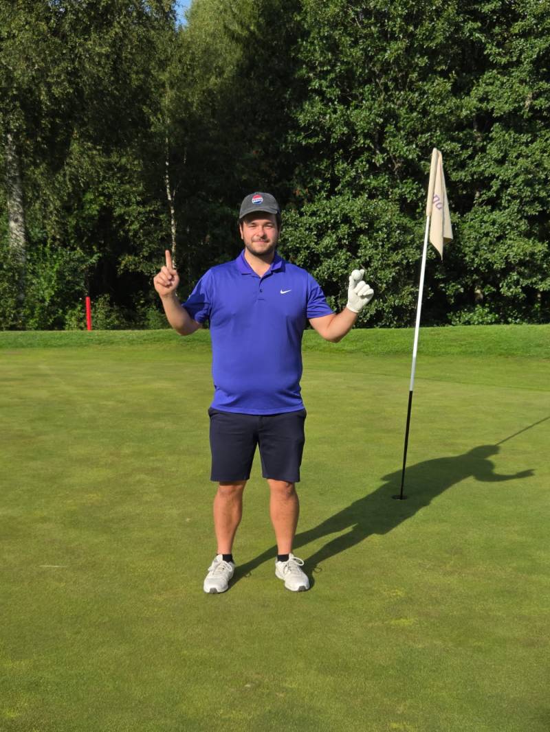 🏌️‍♂️⛳ HOLE IN ONE PÅ ONSDAGSGOLFEN! ⛳🏌️‍♂️